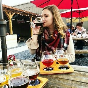 Meet your Posher, Brooke